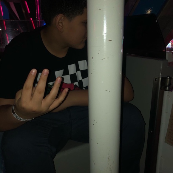 Profile Picture of Robin Sanchez (@karlarivera477) on Poshmark