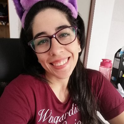 Profile Picture of Esmeralda Valadez (@vamaesme) on Twitter