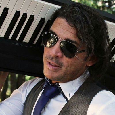Profile Picture of Alfredo Partexano Juanito Castillo (@ilpianistatetro) on Twitter