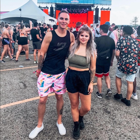 Profile Picture of Raylene Huisman (@rhuisman) on Poshmark