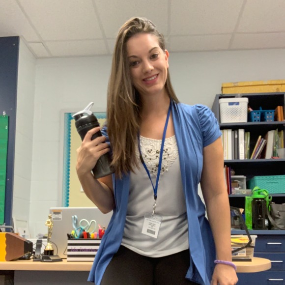 Profile Picture of Danielle Stehley (@herbamom0290) on Poshmark