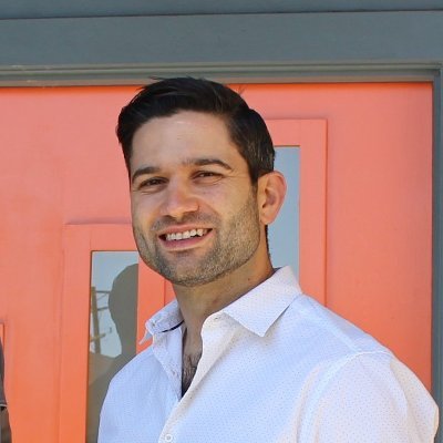 Profile Picture of Jonathan Barr (@Jb2Investments) on Twitter