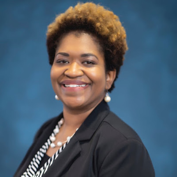 Profile Picture of Marketta Seltzer (@markettaseltzer) on Poshmark