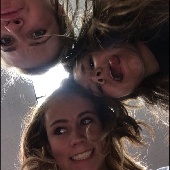 Hadley Leissring - Poshmark Profile Picture of Hadley Leissring (@leishadley) on Poshmark