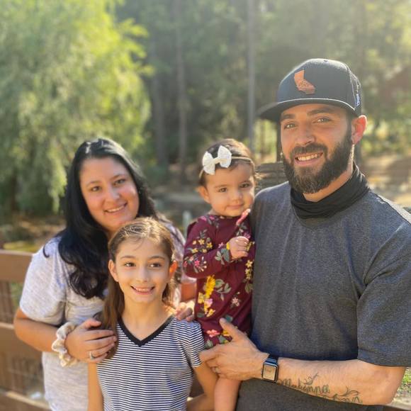 Profile Picture of Lauren Correa (@lauren_co) on Poshmark