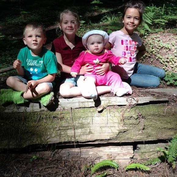 Profile Picture of Torie Taron (@ttaron) on Poshmark