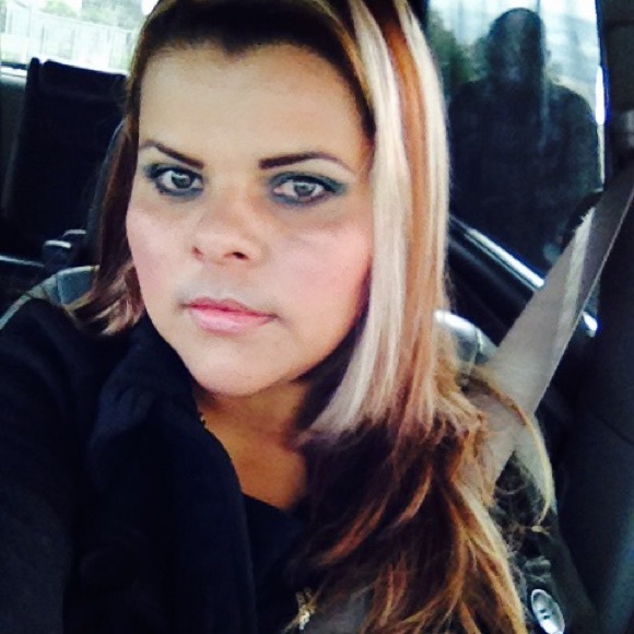 Profile Picture of Noemi Lua (@noemilua) on Poshmark