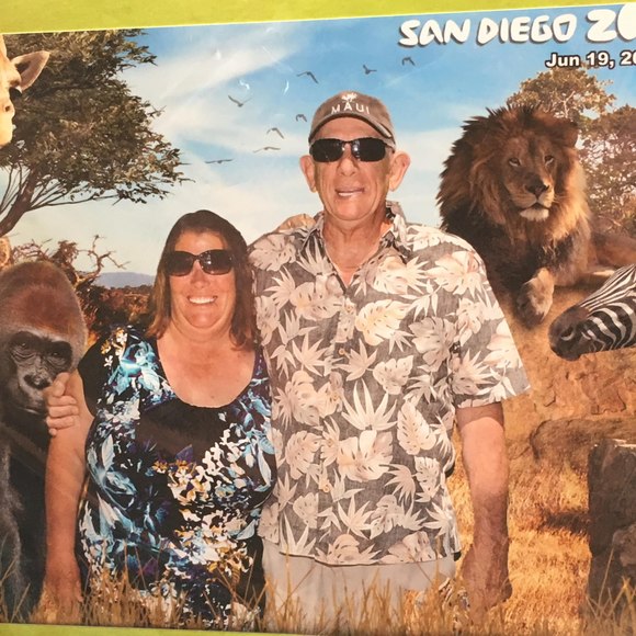 Profile Picture of Kelly Markes (@kellymarkes) on Poshmark