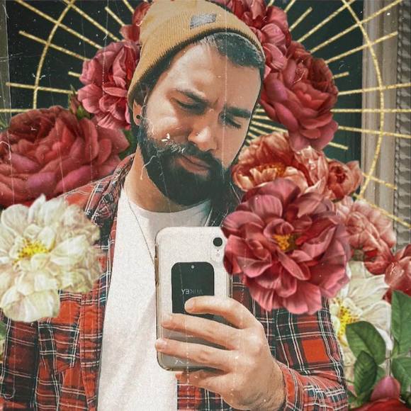 Profile Picture of Christopher Ermakovich (@chrisermakovich) on Poshmark