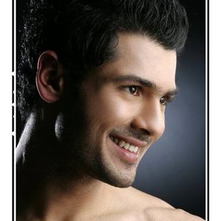 Profile Picture of Chris Gupta (@chris.gupta.7) on Facebook