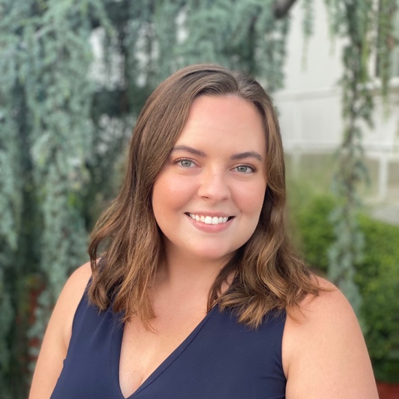 Profile Picture of Michaela Cirone (@mcirone17) on Poshmark