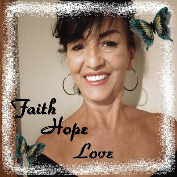 Profile Picture of Joann Chavez-fryer (@fryerjoann11) on Poshmark