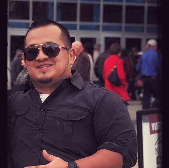 Profile Picture of Fernando Valiente (@fvaliente) on Poshmark