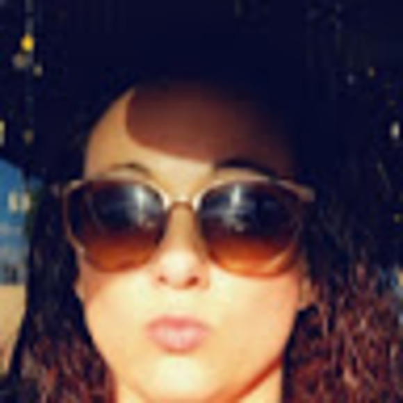 Tabatha Carter - Poshmark Profile Picture of Tabatha Carter (@cartertabatha1) on Poshmark