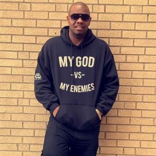 Profile Picture of Dion Casey (@dion.casey.779) on Facebook