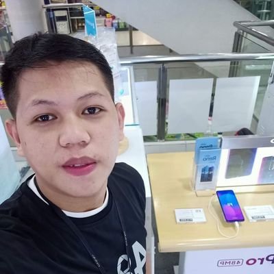 Profile Picture of Robin Corpuz (@RobinCorpuz2) on Twitter