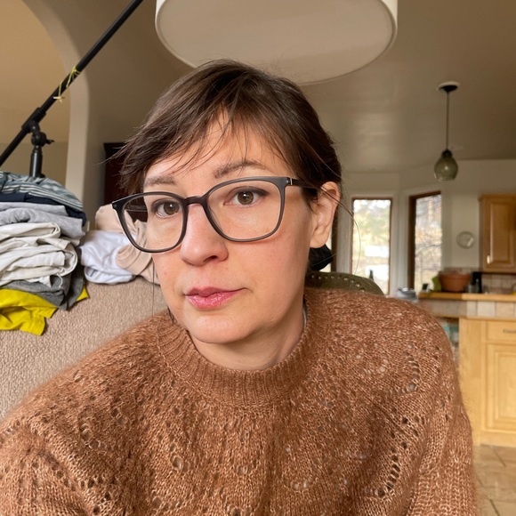 Profile Picture of Ali Felski (@alifelski) on Poshmark