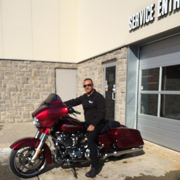 Profile Picture of Rick Hintzen (@rickhintzen) on Poshmark