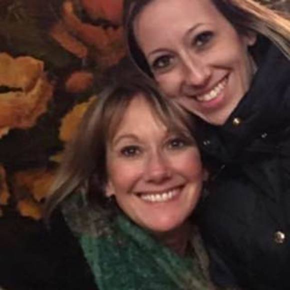 Profile Picture of Renee Stritar (@rstritar) on Poshmark