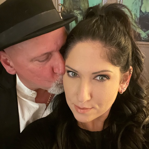 Profile Picture of Michelle Rossop (@mrossop) on Poshmark