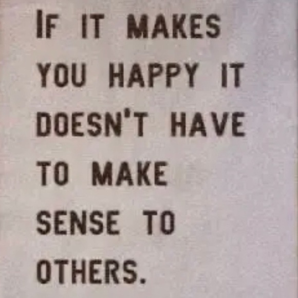 Profile Picture of Danielle Marino (@dannimarino13) on Poshmark