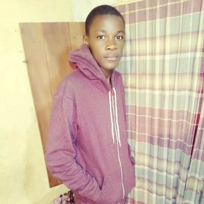 Profile Picture of Edmilson Luis Simao (@EdmilsonLuissi2) on Twitter