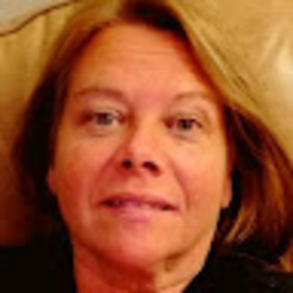 Profile Picture of Dirmeyerp Dirmeyer (@dirmeyerpenny) on Poshmark