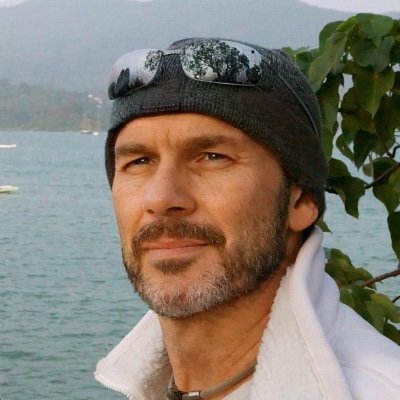 Profile Picture of Wayne Clark (@waynedavidclark) on Twitter