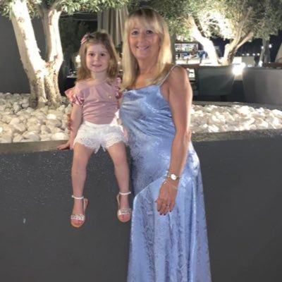 Profile Picture of Mandy Stoneman (@StonemanMandy) on Twitter