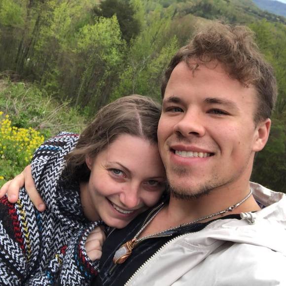 Profile Picture of Austin Clay (@austinforgrave) on Poshmark