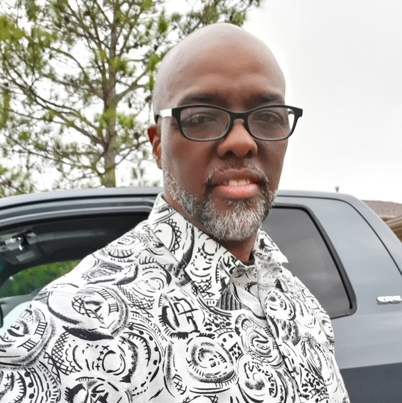 Profile Picture of David Dawson (@dawsondavid1969) on Poshmark