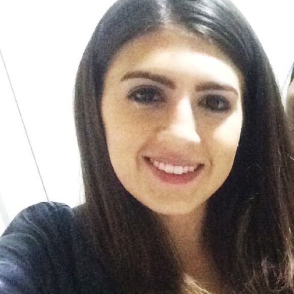 Profile Picture of Luciana Perasso (@luciperasso) on Poshmark