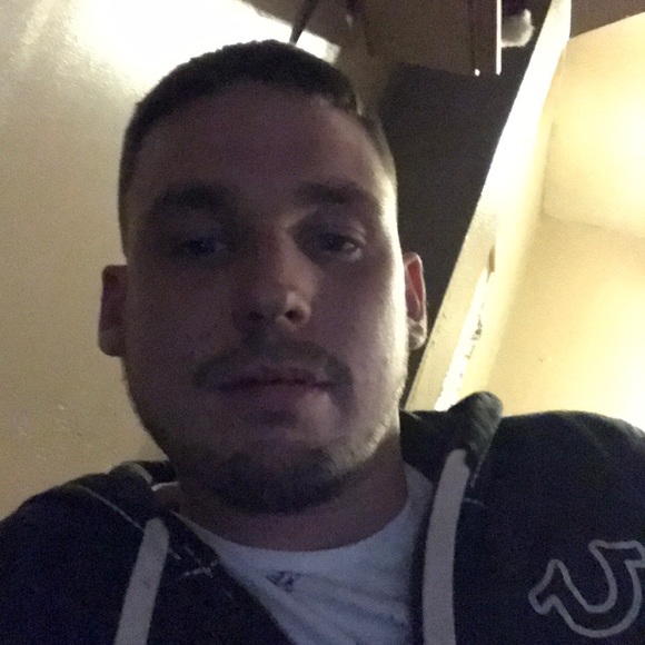 Profile Picture of Nick Bialorucki (@itsnick44) on Poshmark