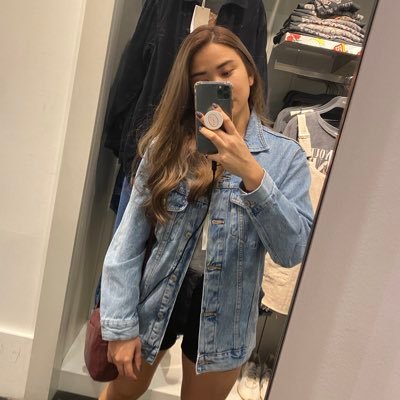 Profile Picture of Jy ❅ (@jiayeeL) on Twitter