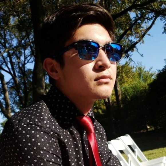 Profile Picture of Damien Phillips (@damienphilli397) on Poshmark