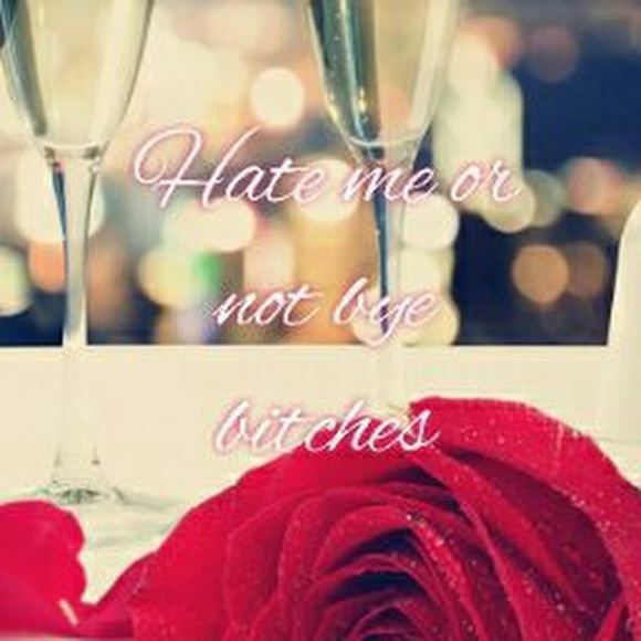 Profile Picture of Francine Veillard (@fveillard) on Poshmark