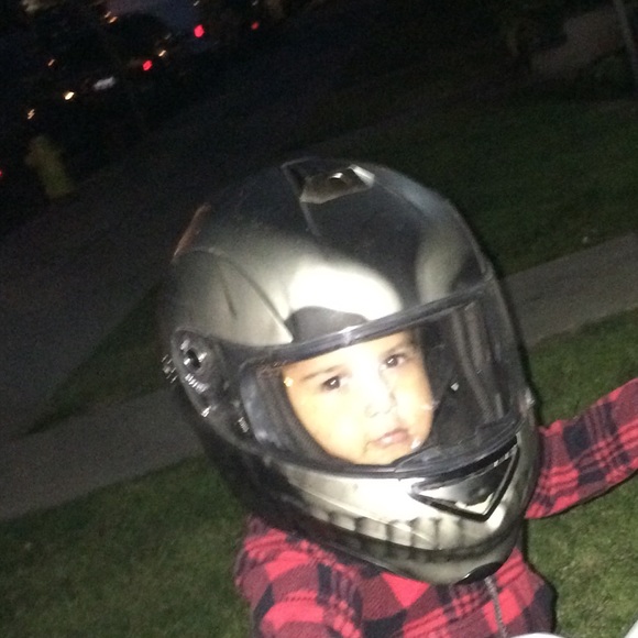 Profile Picture of Daniel Pena (@guccibro805) on Poshmark