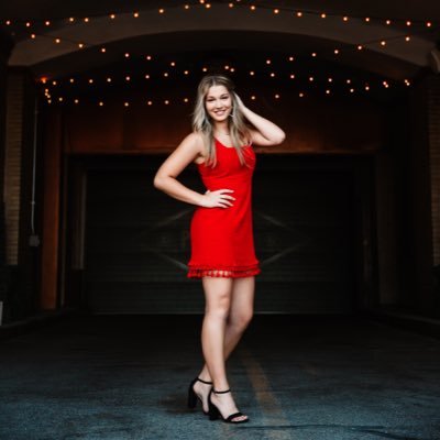 Profile Picture of Michaela (@michh_martin) on Twitter