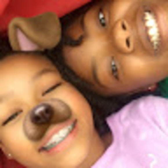 Profile Picture of Its_alivia Conticello (@its_aliviac) on Poshmark