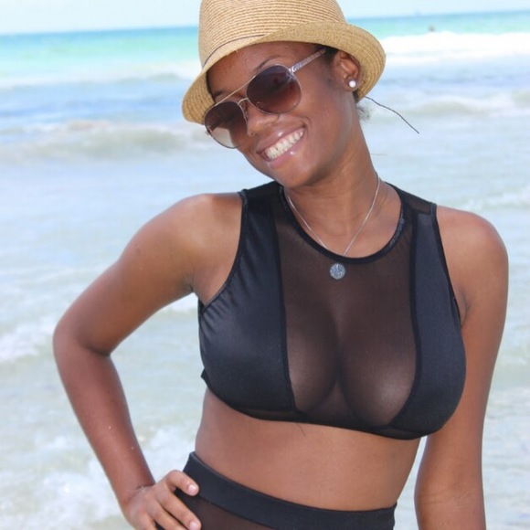 Regina Mcfarlene - Poshmark Profile Picture of Regina Mcfarlene (@reginamcfarlene) on Poshmark