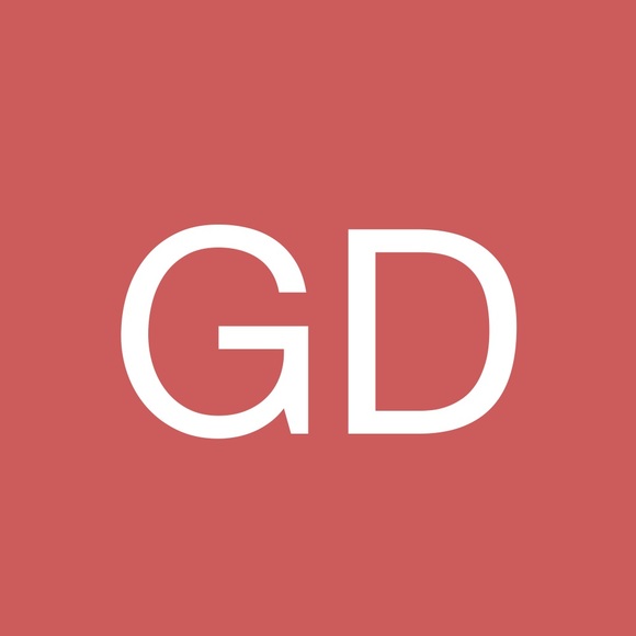 Profile Picture of Glenda Daniel (@ggdaniel2001gm) on Poshmark