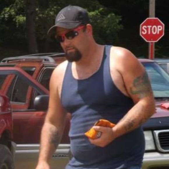 Profile Picture of Mike Spears (@mike_spears35) on Poshmark