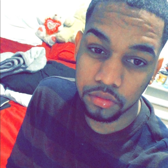 Profile Picture of Miguel Acevedo (@heracevedo1992) on Poshmark