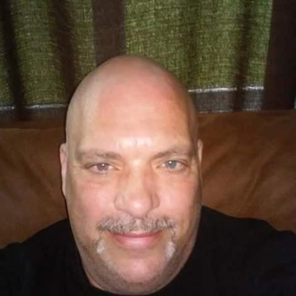 Profile Picture of Gregg Golden (@gregggolden) on Poshmark