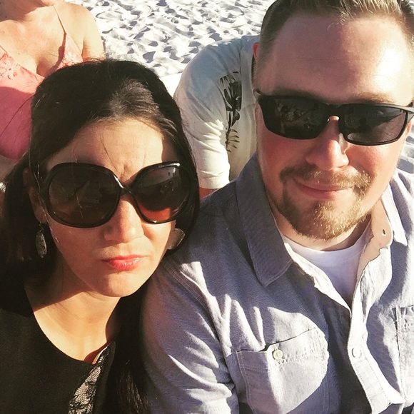 Profile Picture of Sara Colaneri (@saracol) on Poshmark