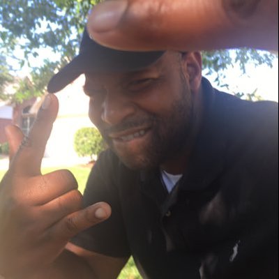 Profile Picture of Carroll Simon (@CarrollSimon18) on Twitter