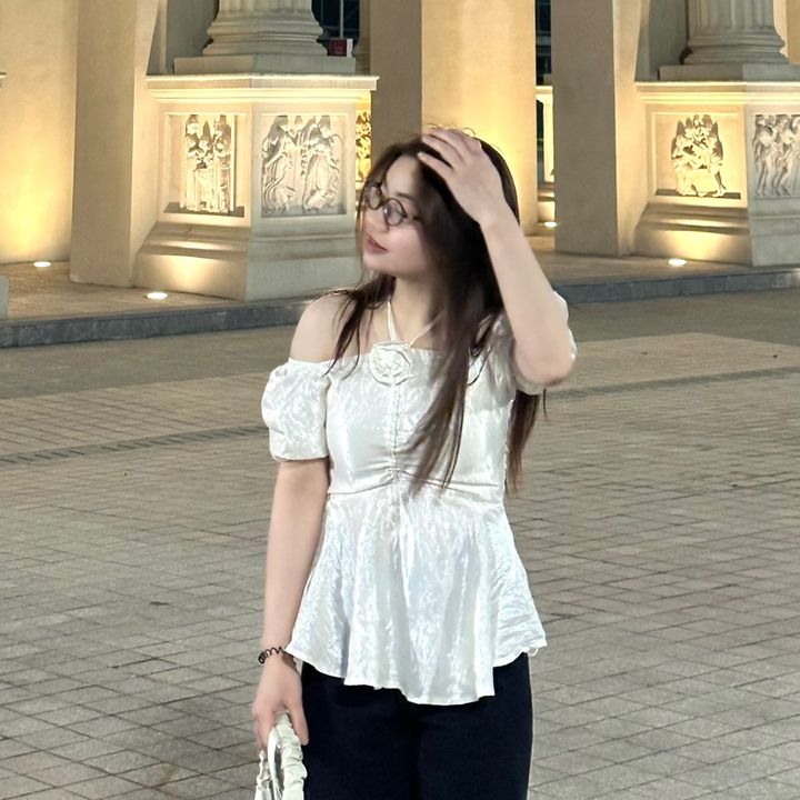 Profile Picture of Hà Lùn Tịt (@thuha120102) on Tiktok