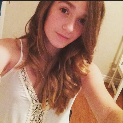 Profile Picture of Olivia Marsh (@oliviamarsh2002) on Twitter