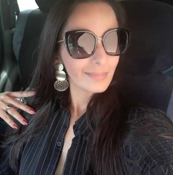 Profile Picture of Claudia Rojas (@claudiayaro) on Poshmark