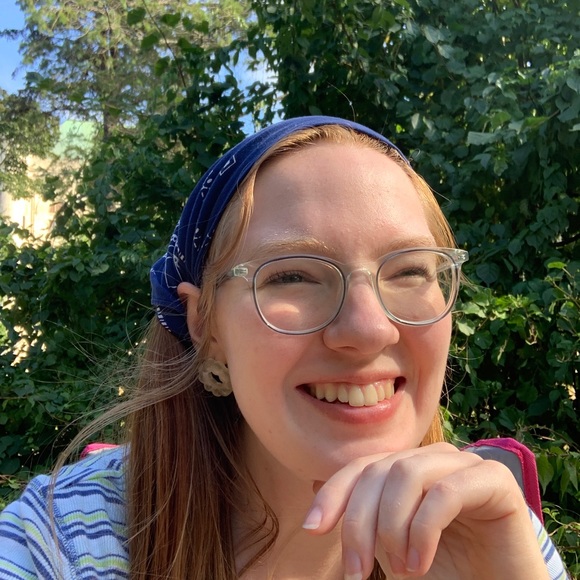 Allison Maurice - Poshmark Profile Picture of Allison Maurice (@allison_maurice) on Poshmark